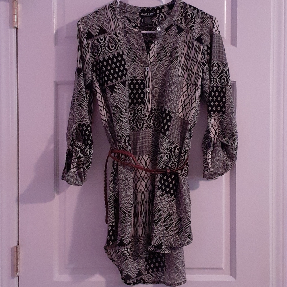 Long blouse with belt